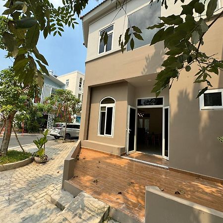 La Homestay Лонгсюєн Екстер'єр фото